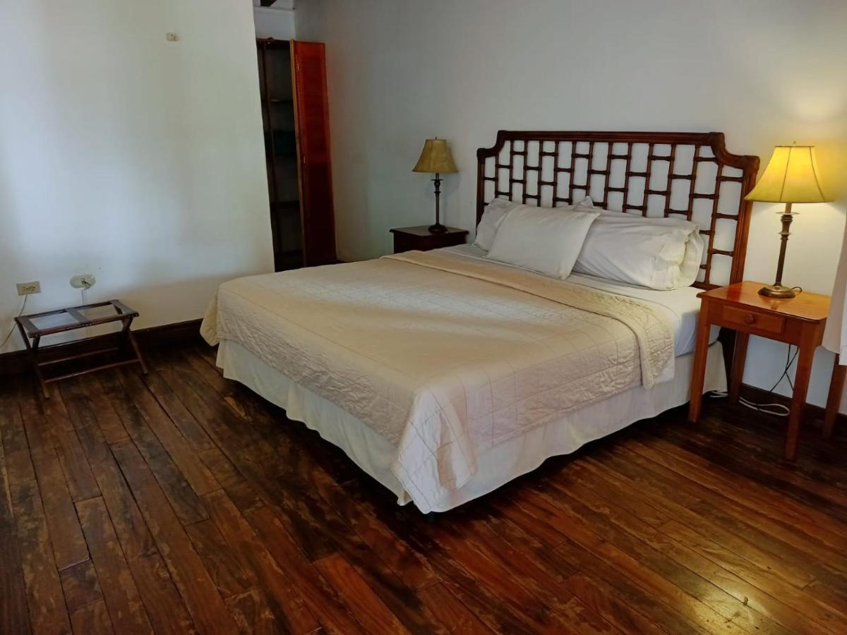 Hotel Don Udos Bed & Breakfast Copan Exterior photo