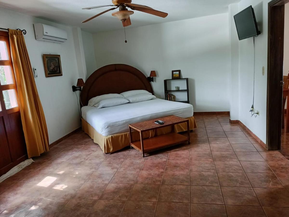 Hotel Don Udos Bed & Breakfast Copan Exterior photo