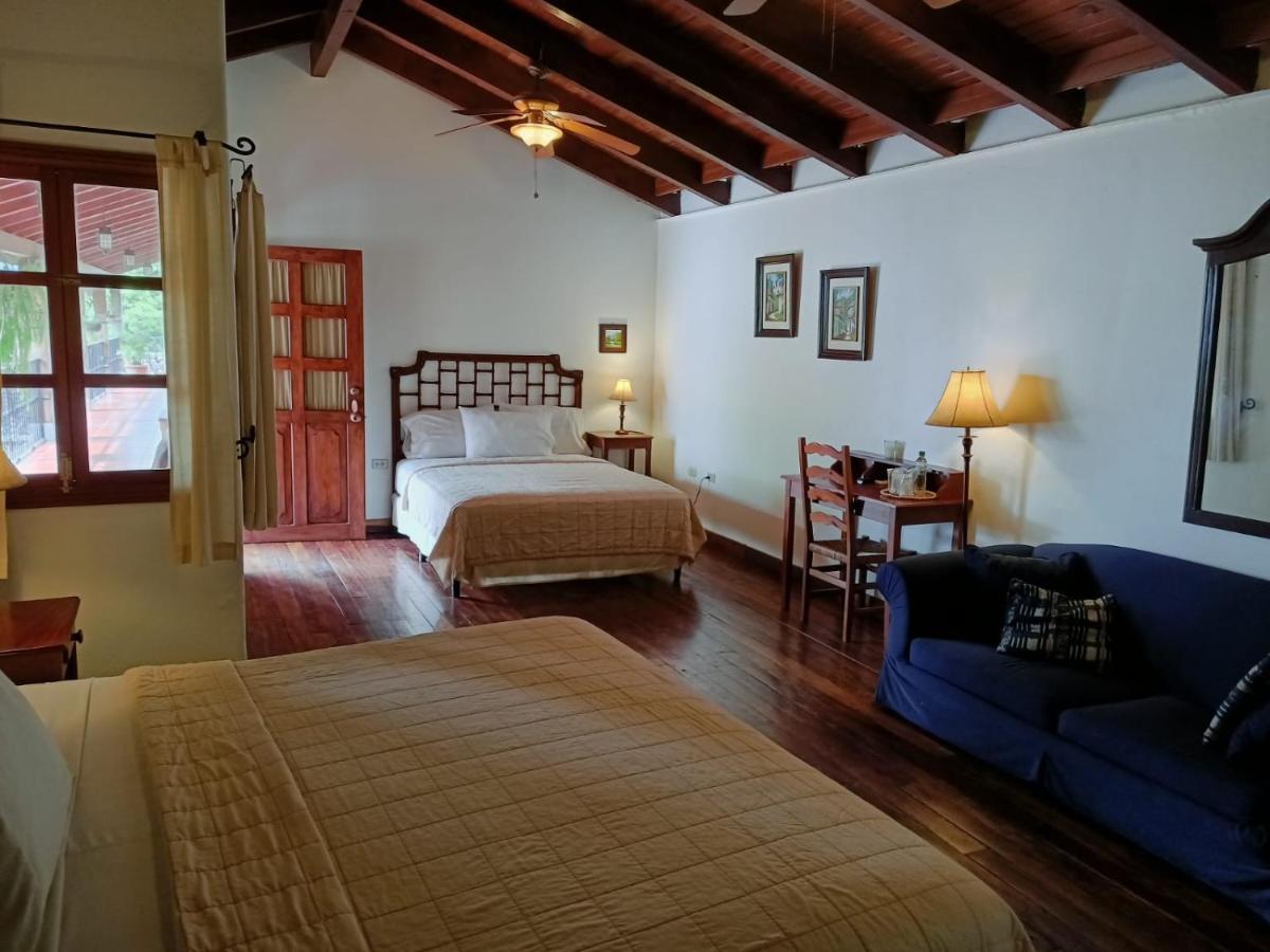 Hotel Don Udos Bed & Breakfast Copan Exterior photo