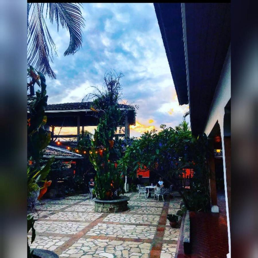 Hotel Don Udos Bed & Breakfast Copan Exterior photo