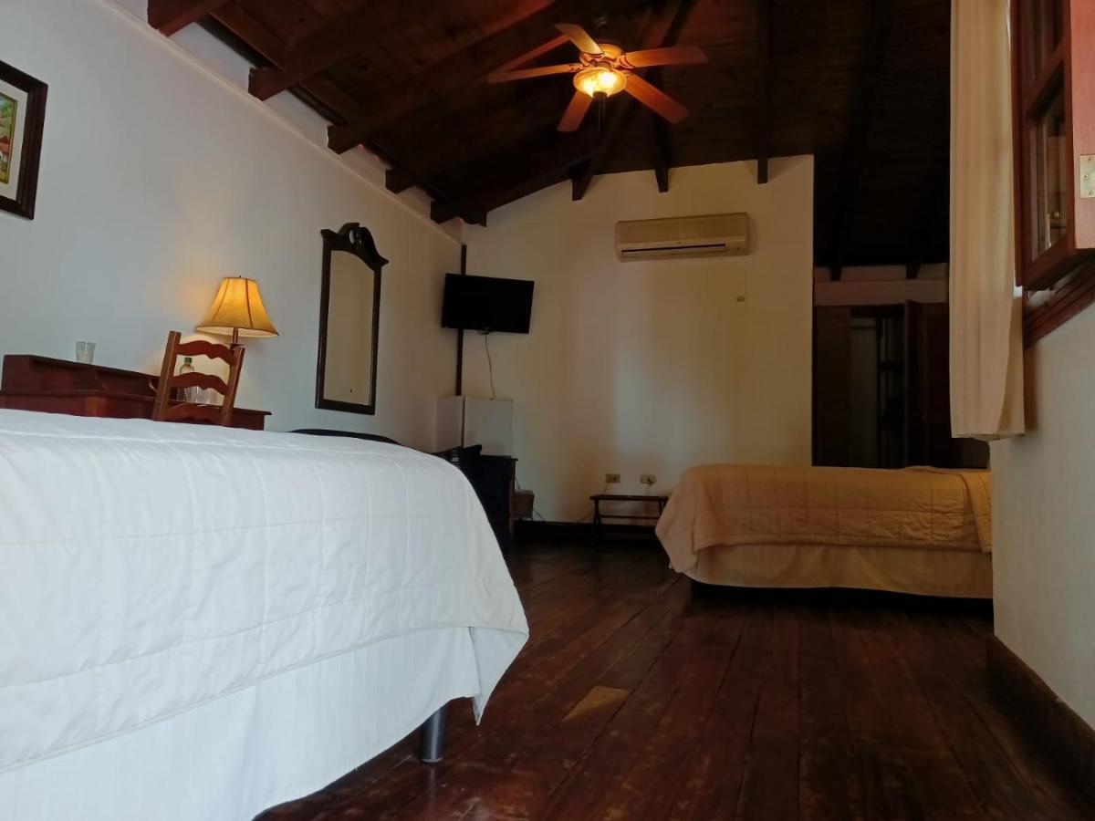 Hotel Don Udos Bed & Breakfast Copan Exterior photo