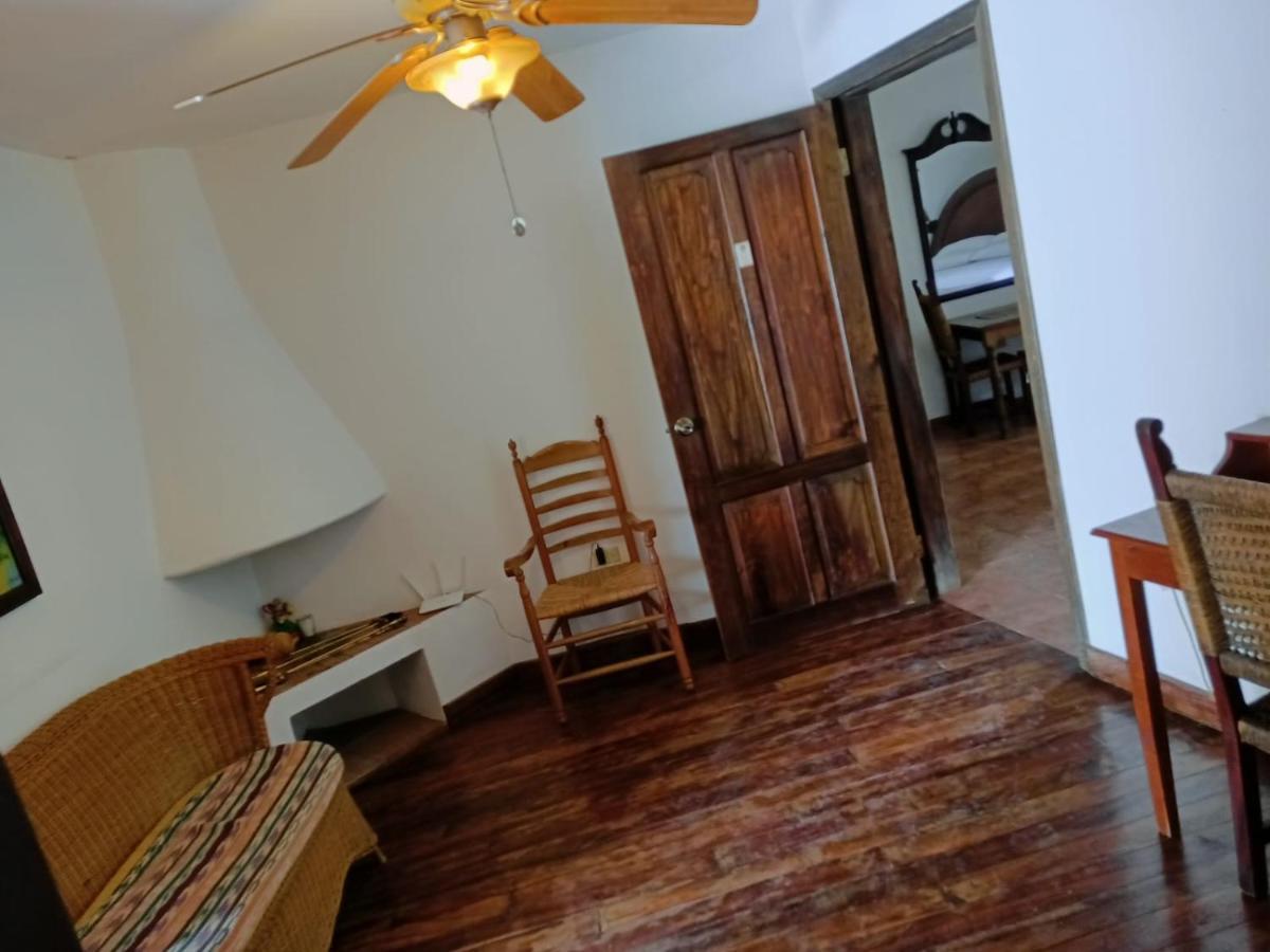 Hotel Don Udos Bed & Breakfast Copan Exterior photo