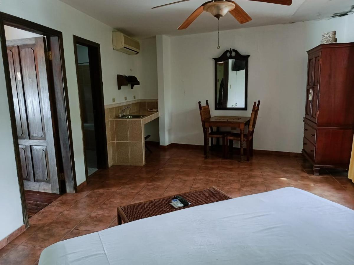 Hotel Don Udos Bed & Breakfast Copan Exterior photo