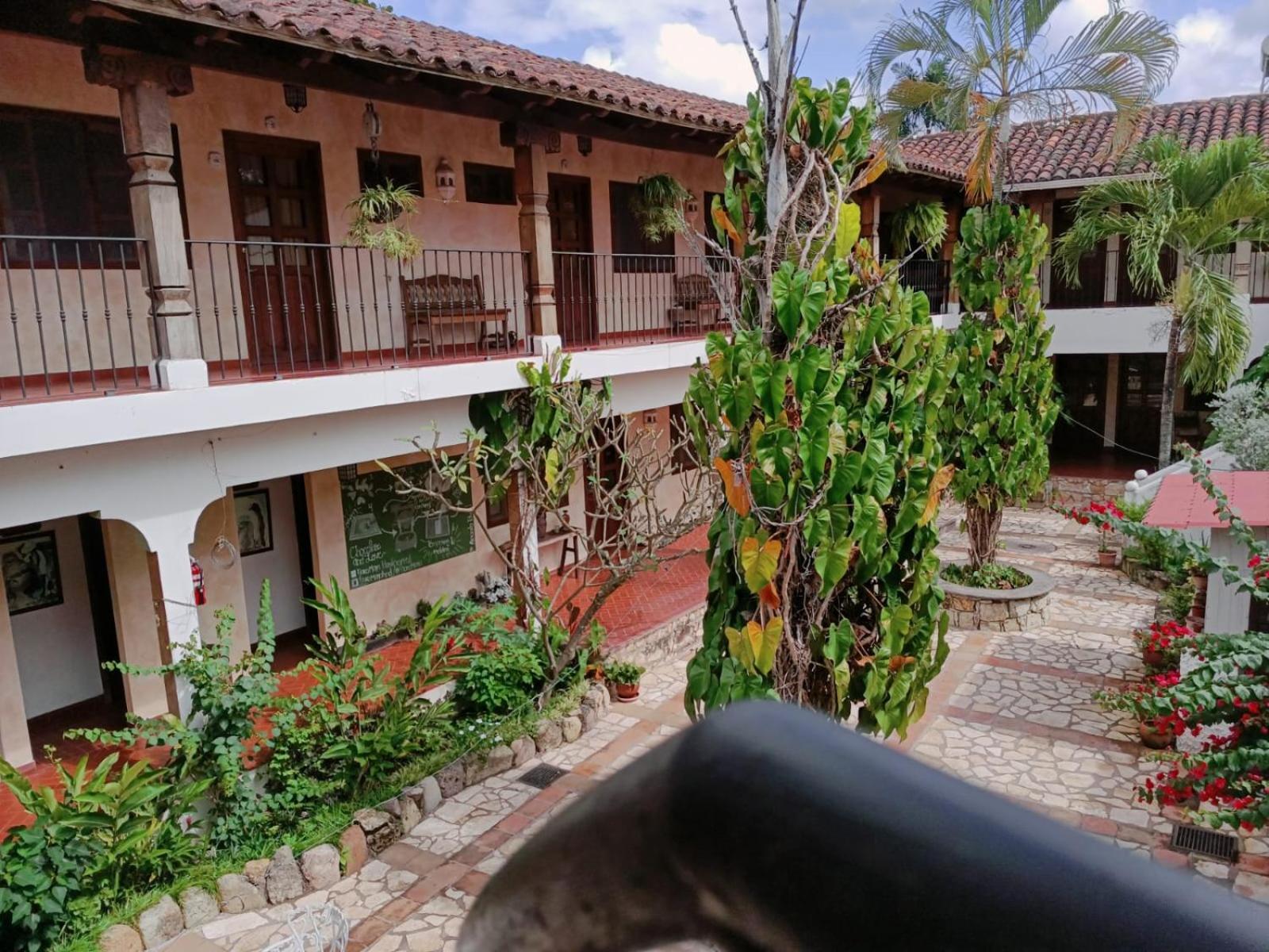 Hotel Don Udos Bed & Breakfast Copan Exterior photo